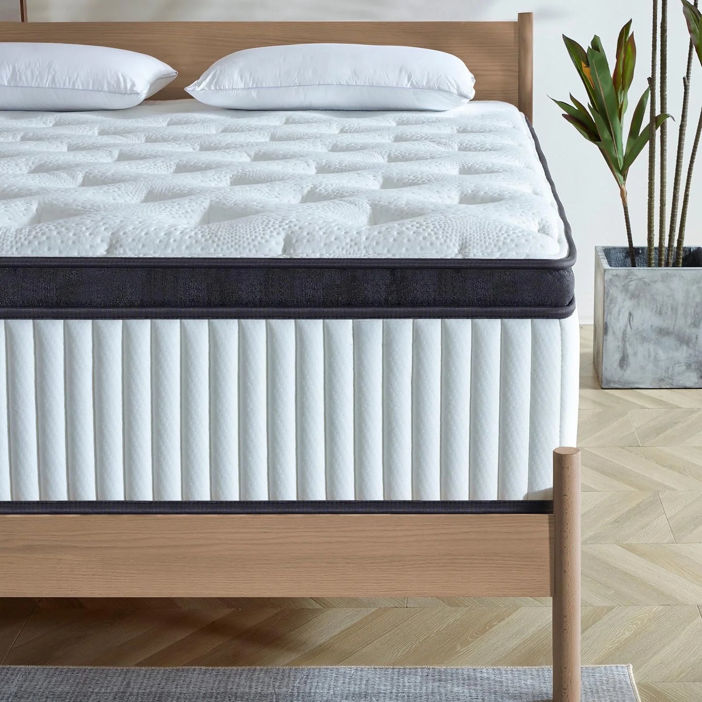 Giovanly 12 inch Full Hybrid Mattress, Medium Firm Mattresses with Cooling Gel Memory Foam & Individually Pocket Coils, Motion Isolation & Zoned Support, CertiPUR-US Certified