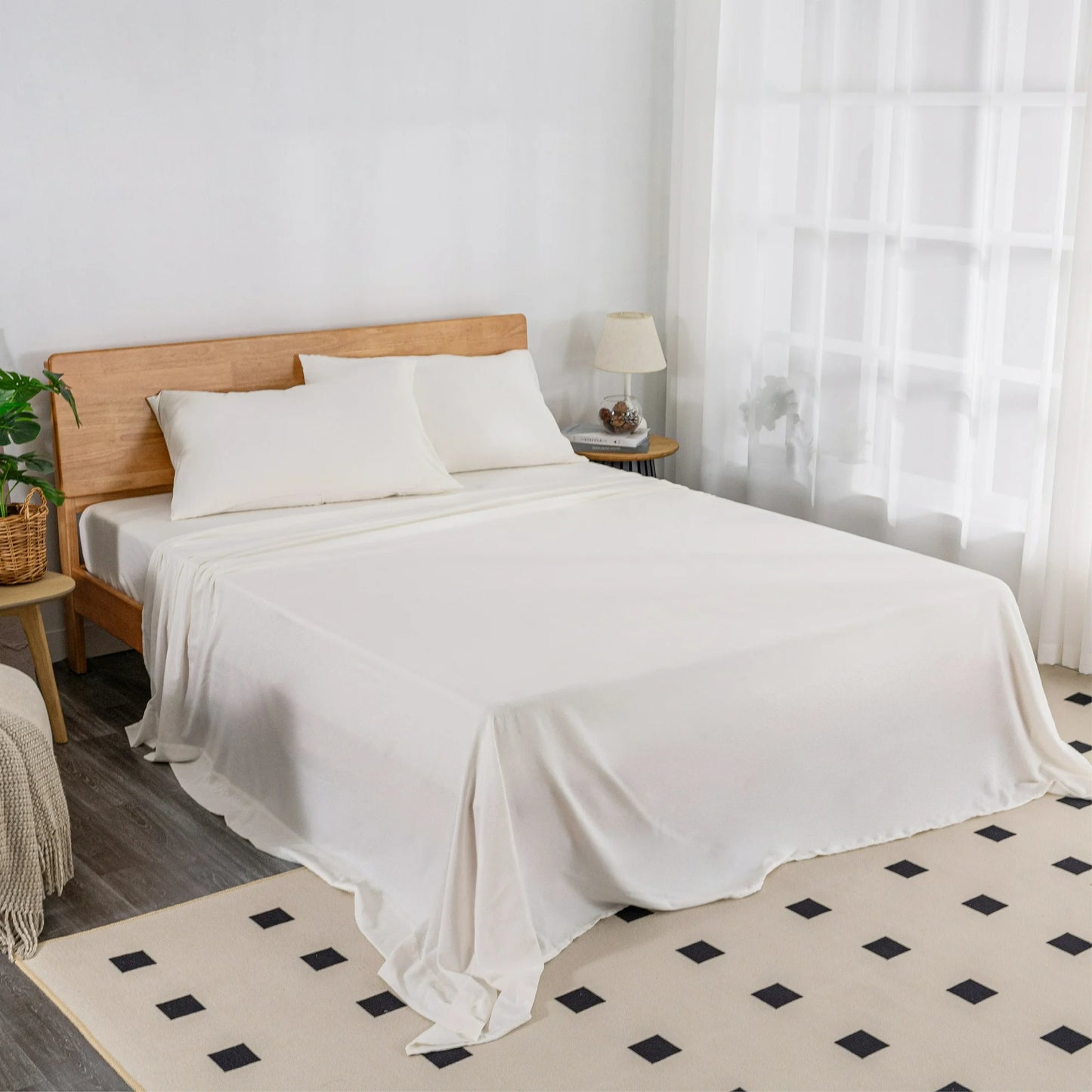 MLILY Bed Sheets Set, Deep Pocket 4 Piece Bedding, Luxury Soft Microfiber Twin Sheet Sets, White